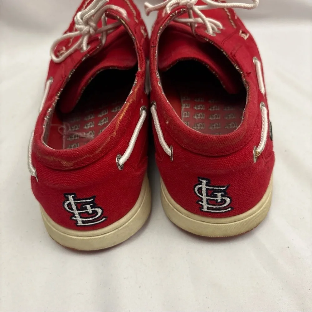 Eastland men’s boat